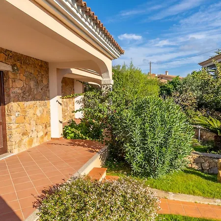 Iss Travel, L'uddastru 2, Panoramic - With Private Outdoor Terrace Apartment *